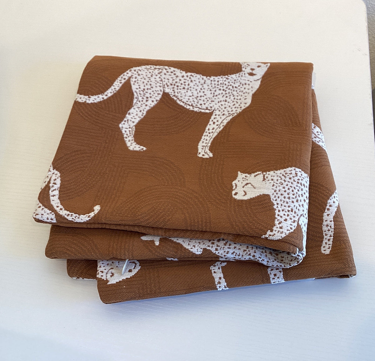 Leopard Cheetah Sable 20"