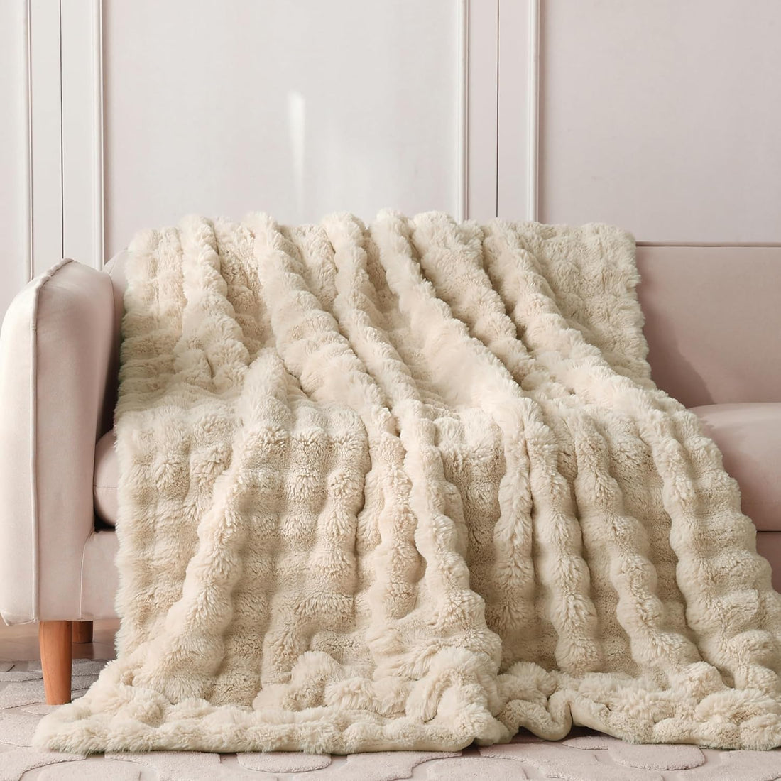 Faux Rabbit Throw Cream/White