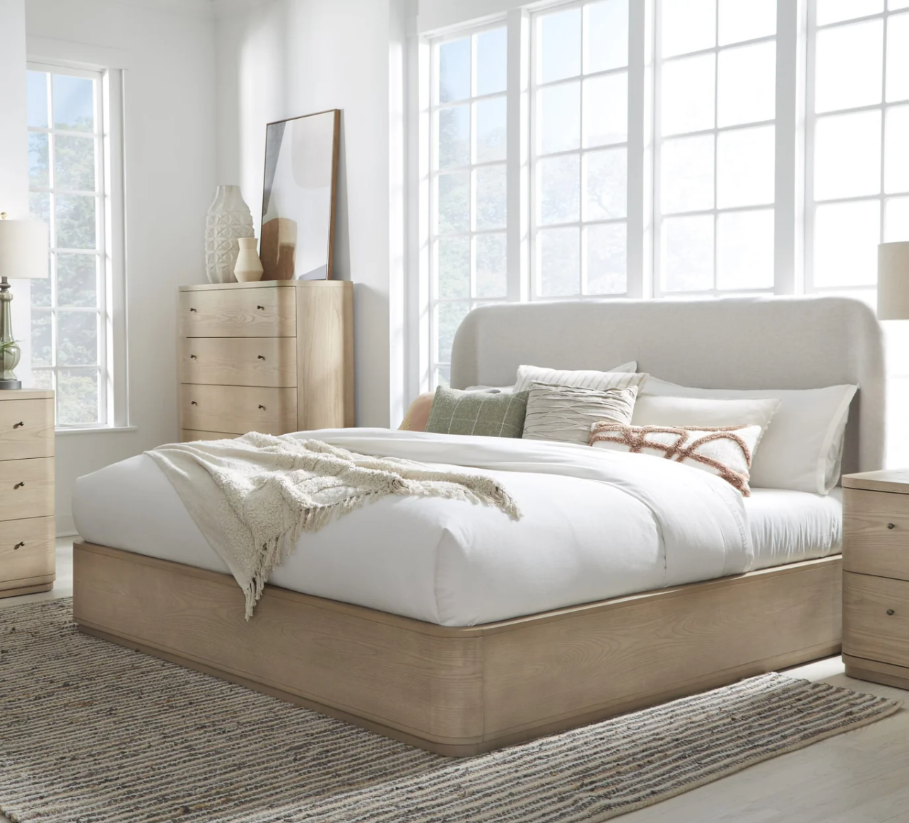 Paige Upholstered Platform Bed in Buff King