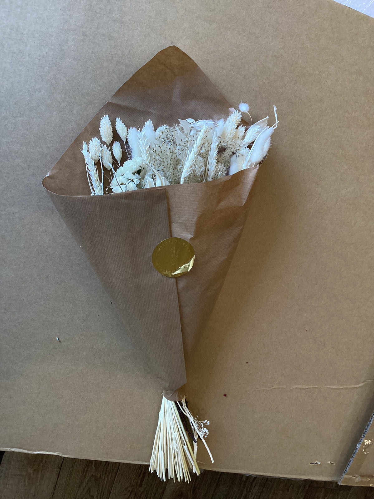 Dried Flower Bouquet Cream